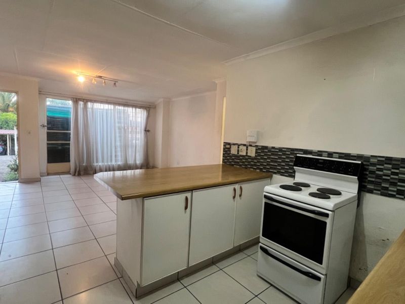 Cozy Cluster with Garden & Built-in Braai!" - Photo 4