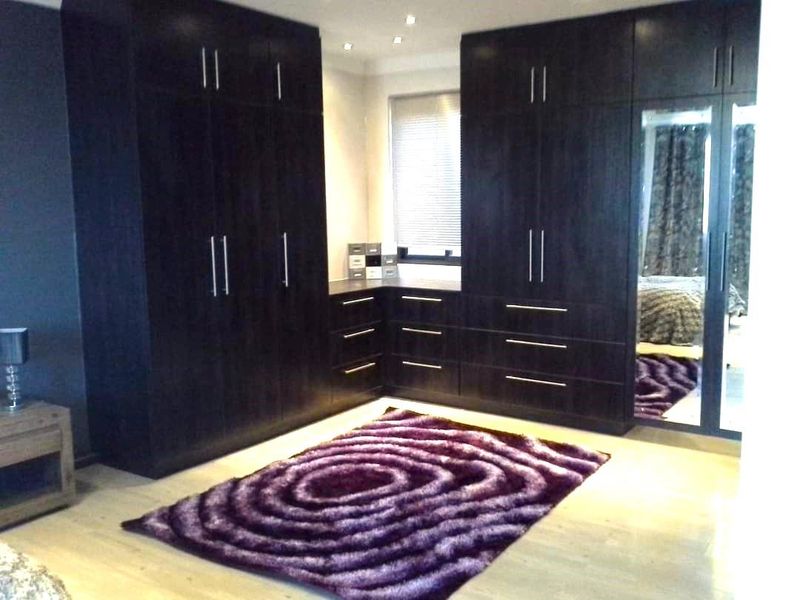 LARGE FAMILY HOME IN A TRANQUIL SETTING - OMEYA GOLF ESTATE - Photo 10