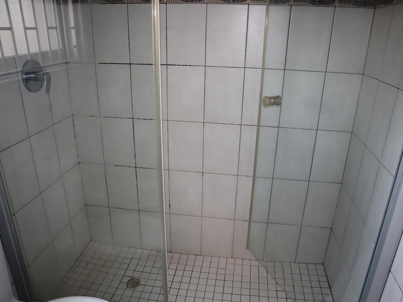 Not to be missed, 1 level Townhouse in popular complex for sale. - Photo 7