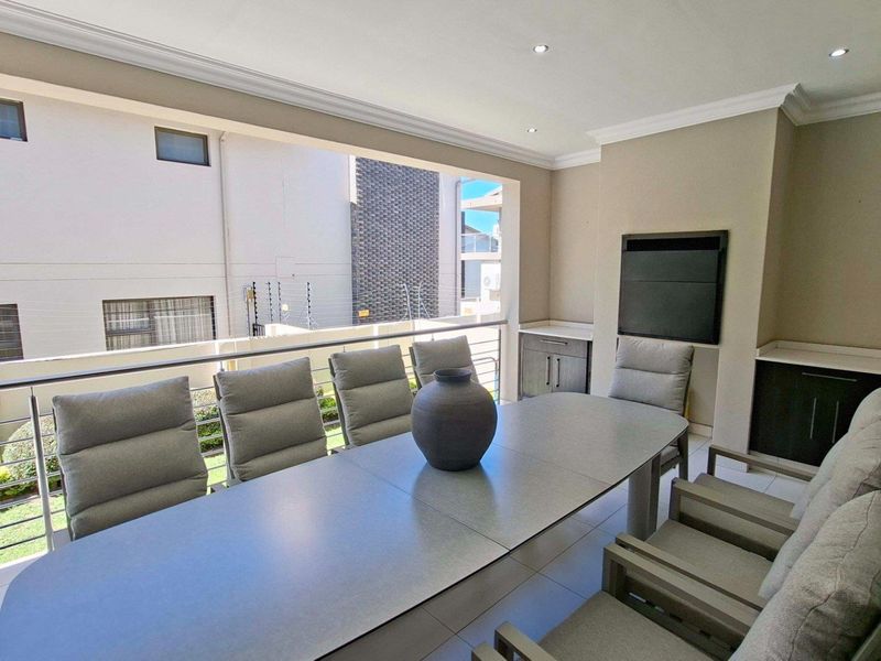 Gorgeous 4 bedroom, 3.5 bathroom Cluster available in Edenburg, Sandton - Photo 8