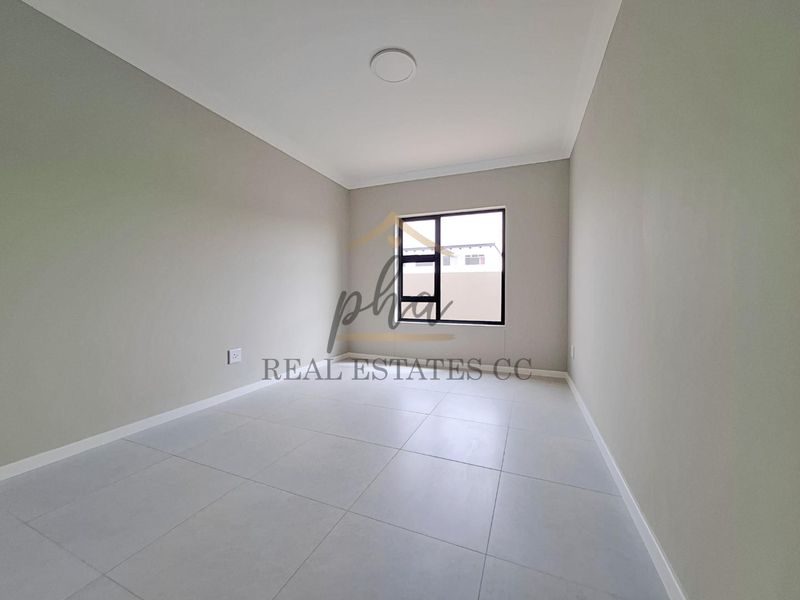 Brand-New Modern Single-Level Home in Ocean View, Swakopmund - Photo 8