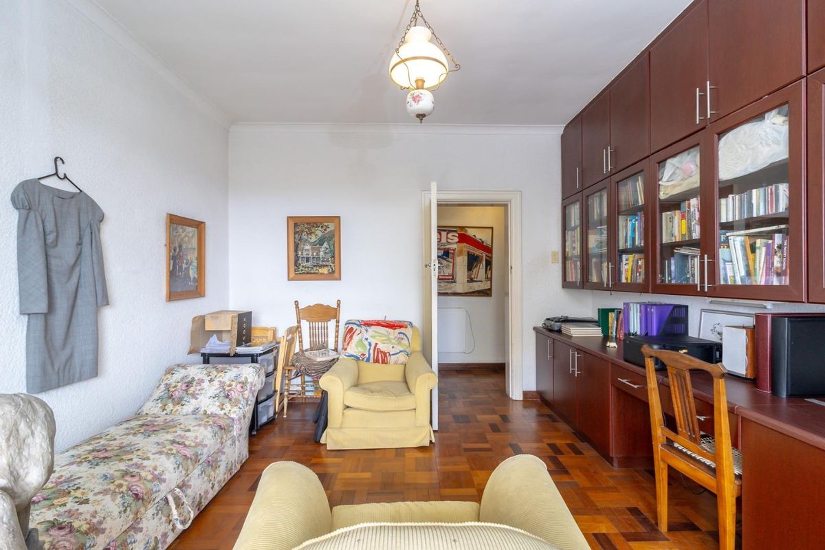 Spacious 2 Bedroom Apartment in Kenilworth Upper - Photo 2