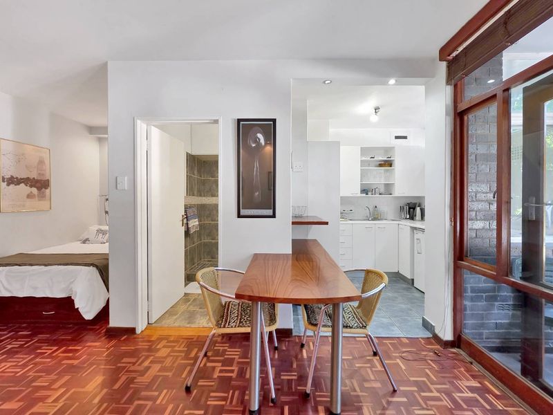 Charming Studio Apartment in St Martini Gardens - Photo 10