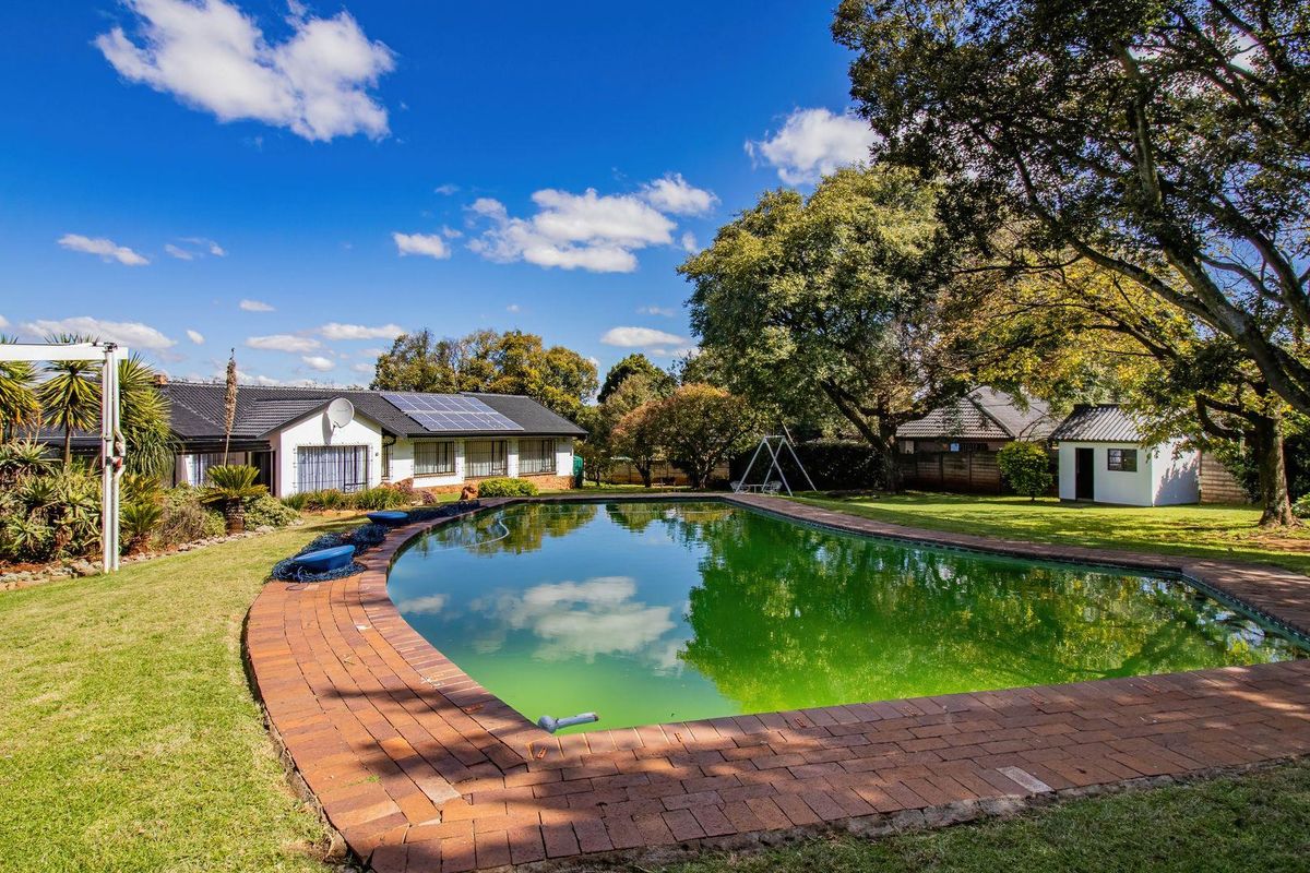 Florida Park Gem – Space, Style & Endless Possibilities FOR SALE – R2 749 000 - Photo 5
