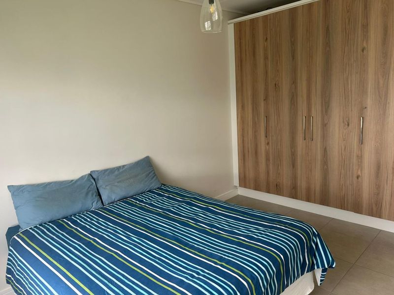 Stylish Easy Apartment Living - Photo 7