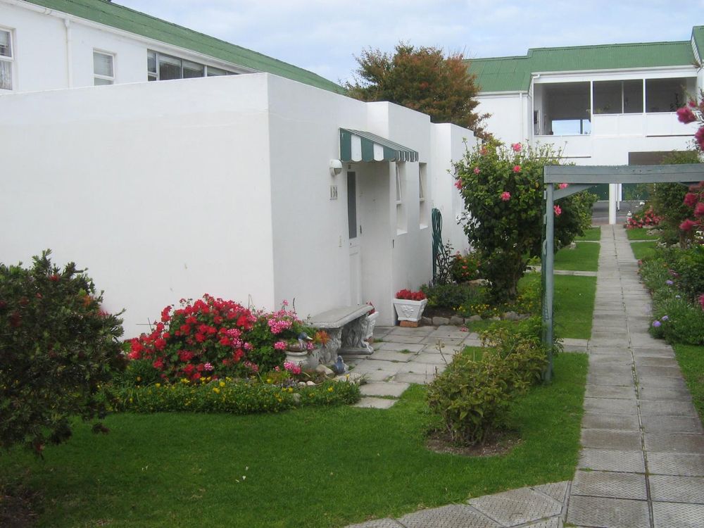 Garden unit in Complex