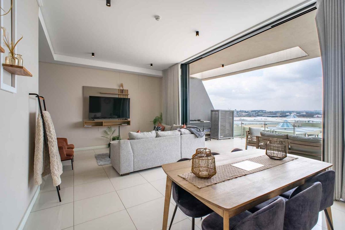 Fully Furnished 2 bedroom penthouse for sale at Ellipse - Photo 3