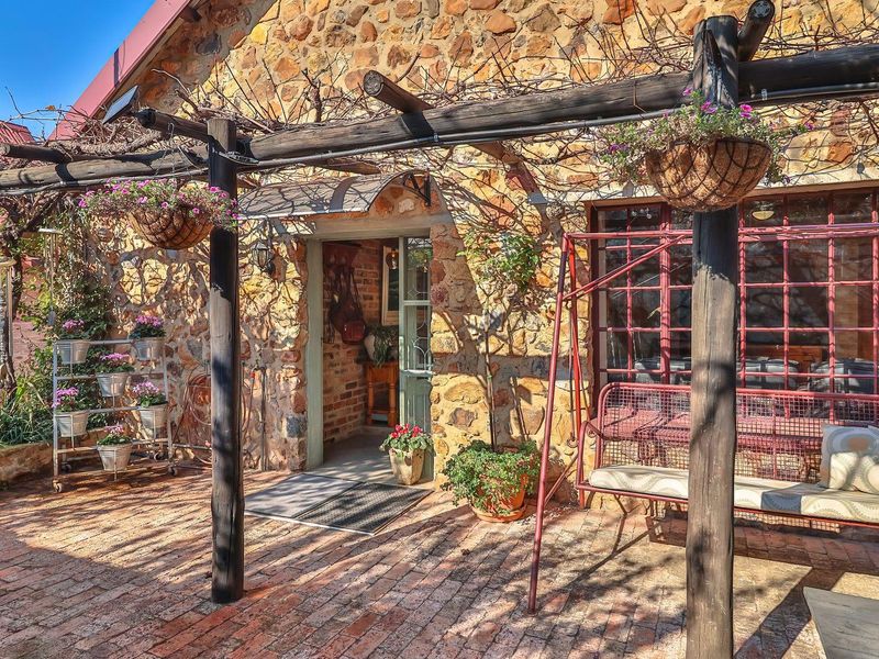 Exceptional 4 Bedroom Home in a Secure Estate on the Vaal River with Business Rights – Vaaloewer - Photo 7