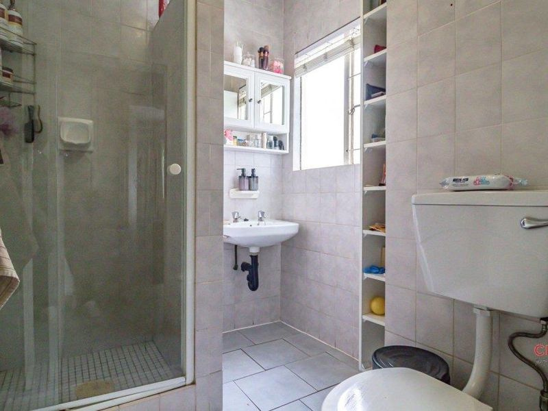Charming Townhouse in secure Hampton Court, Edenglen - Photo 7