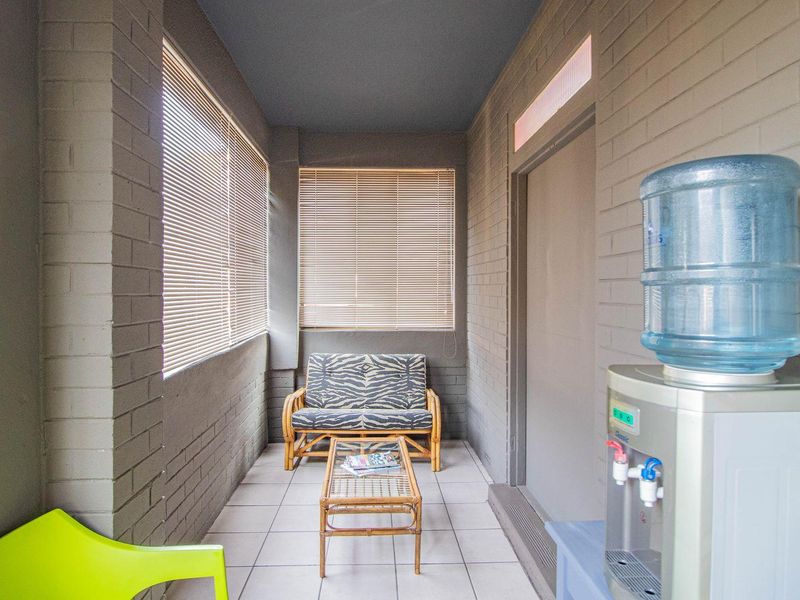 Perfect Building for Business & Living - Photo 6