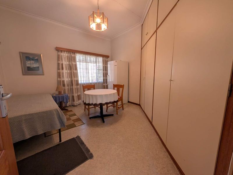 Double-storey 4 Bedroom house for sale in Klein Windhoek - Photo 10