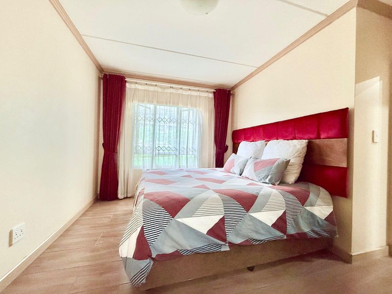 Charming Ground Floor Apartment in Secured Estate – Ideal for Young Professionals. - Photo 6