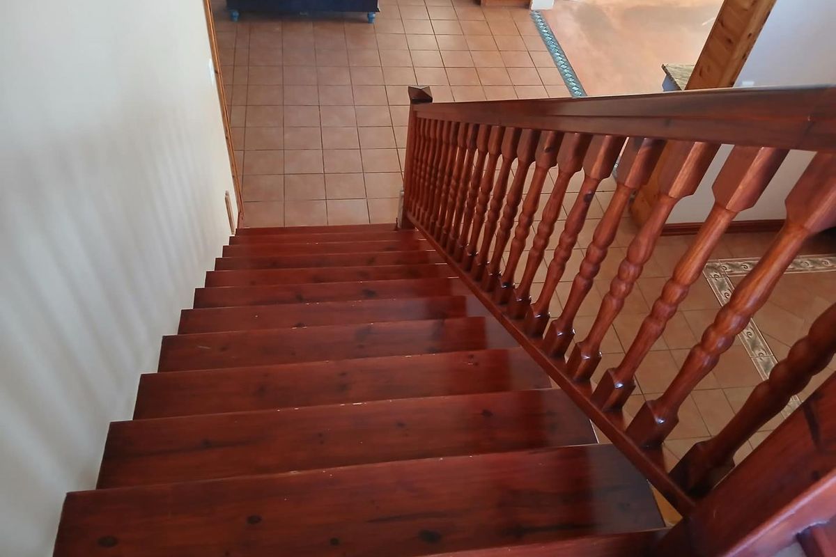 LUXURY DOUBLE STOREY HOUSE FOR SALE IN WALVISBAY LAGOON - Photo 3