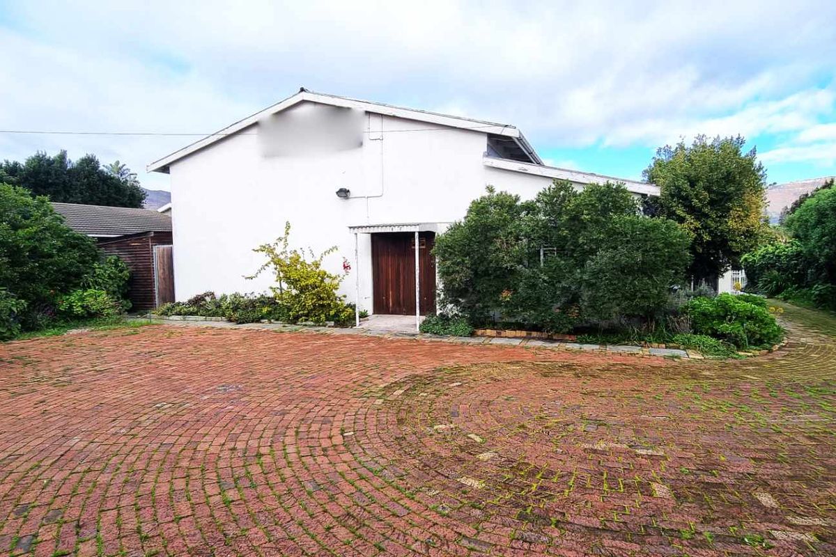 Prime Redevelopment Opportunity on Main Road in Tokai/Retreat - Photo 5