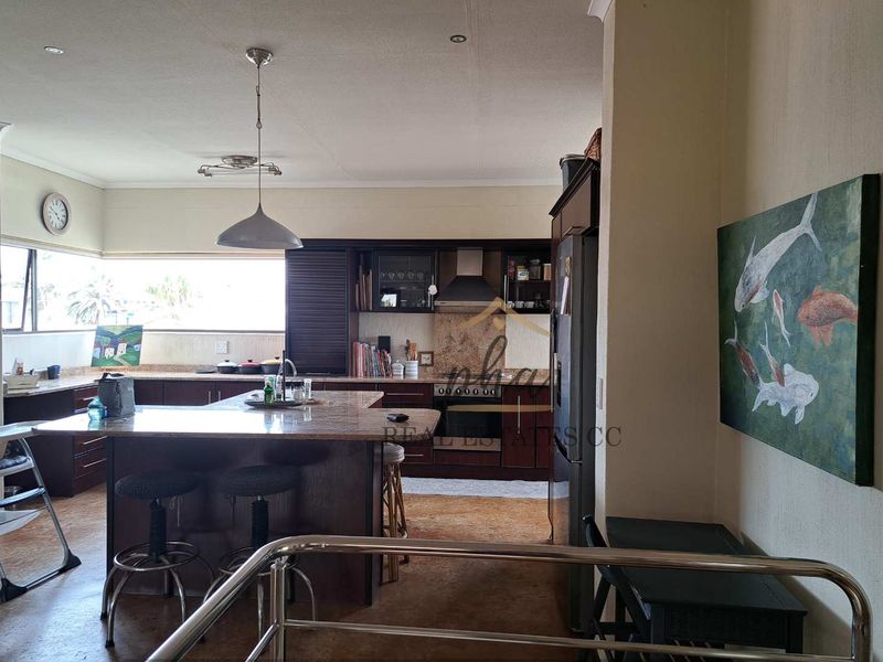 Elegant Gem with stunning views of the Walvis Bay Lagoon for sale for N$3 890 000.00 - Photo 9