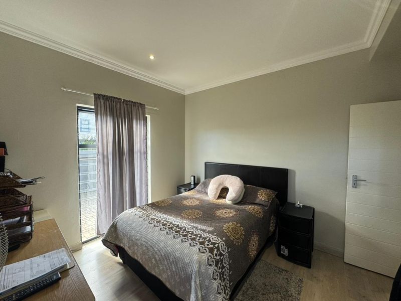 Modern two bedroom ground floor apartment - Photo 10