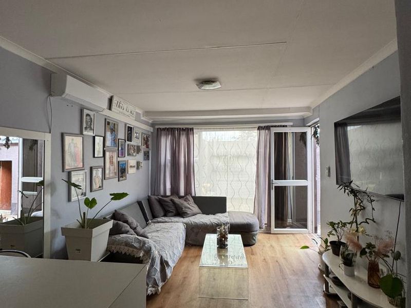 House for sale in Khomasdal - Photo 5