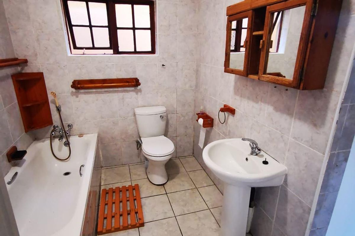 Your Coastal Escape Awaits in Beautiful Mtwalume - Photo 4