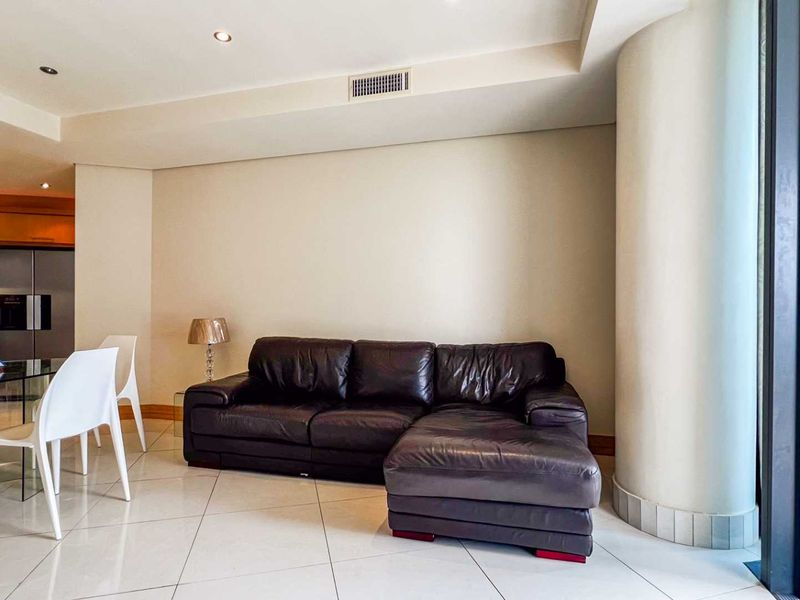 2 BEDROOM I 2.5 BATHROOM APARTMENT - Photo 2