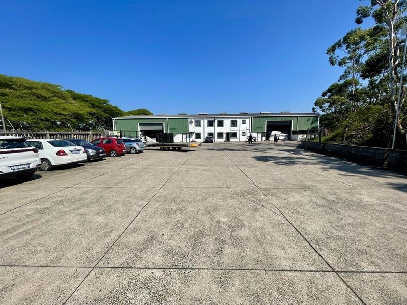 Hendra - Prime Large-Scale Warehouse To Let – Briardene Industrial Node - Photo 8