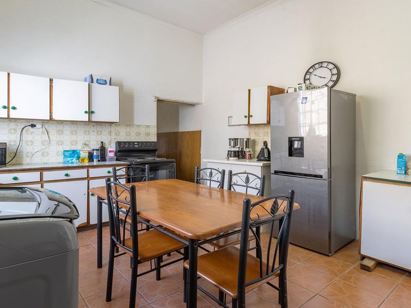 4-Bedroom, 1-Bath Home with Great Bones – Ready for a Little TLC - Photo 7