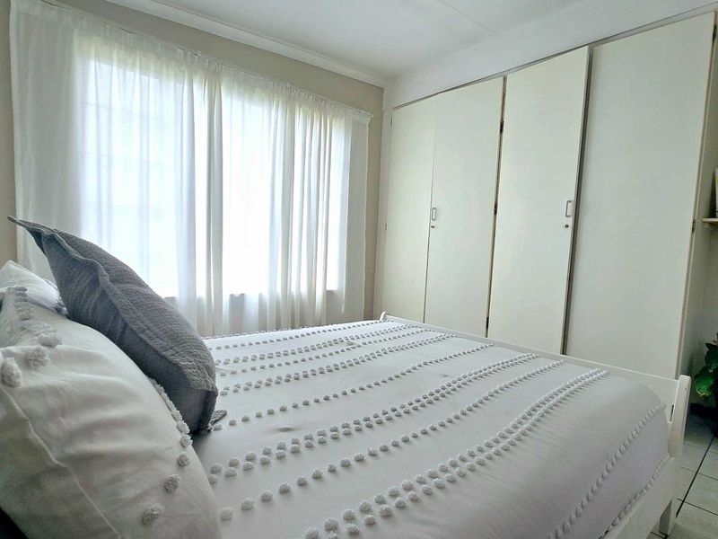 Secure 2-Bedroom Unit in the Heart of Garsfontein - Photo 10