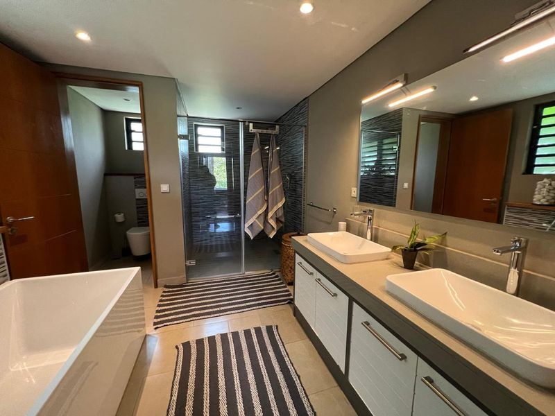 EXCEPTIONAL LUXURY VILLA AT AZURI GOLF ESTATE - Photo 8