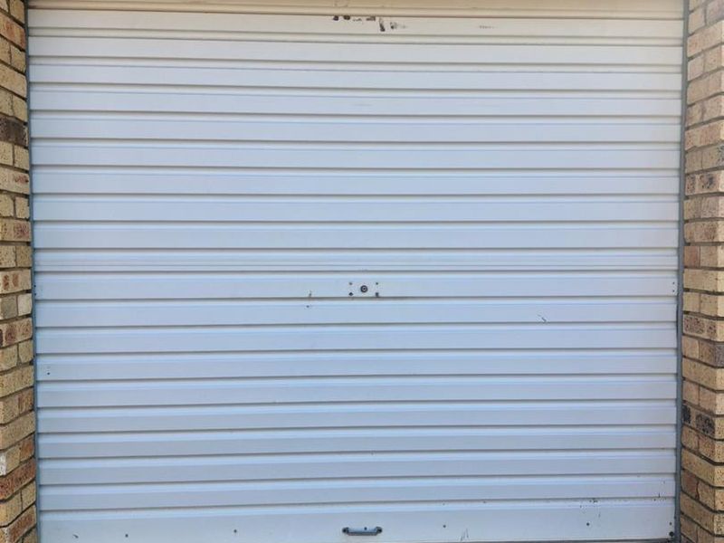 Modern 3-Bedroom Ground Floor Unit with Private Garden - Photo 3