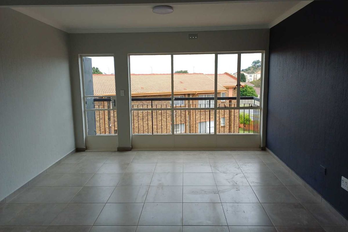 Newly Renovated 2-Bedroom, 1-Bathroom Unit - Photo 4