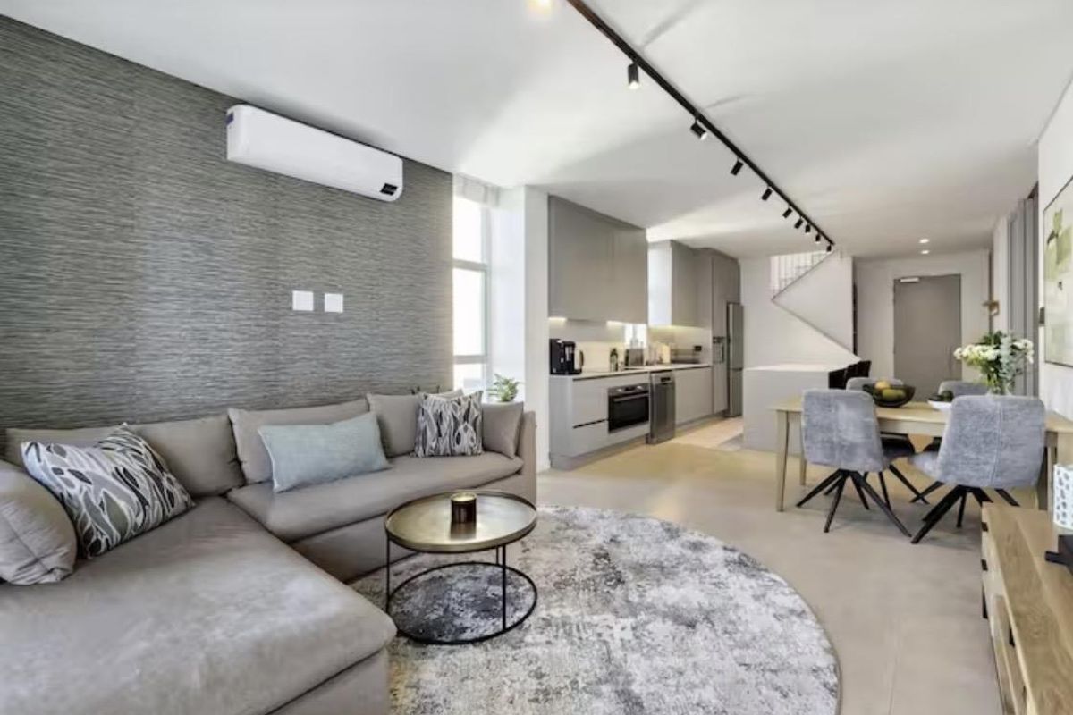 Luxury Green Point Penthouse - Photo 4