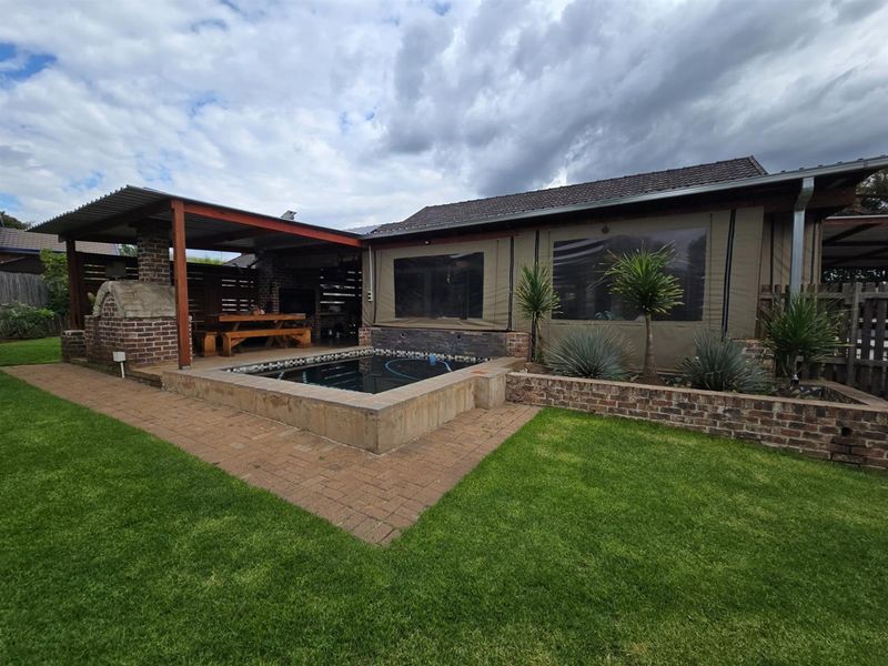 Entertain in Style, Live in Comfort - A Versatile Home Built for Modern Living - Photo 1