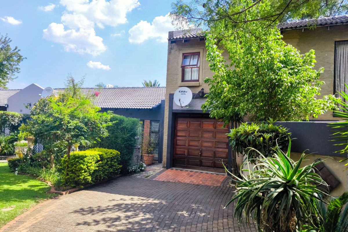 Investors Dream, with 2 Granny Flats! - Photo 2