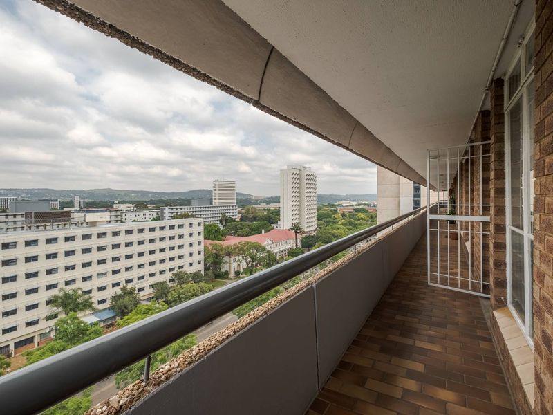 A stone throw away from UP and ease of access to the Gautrain, Tuks sports grounds and other amenities! - Photo 3