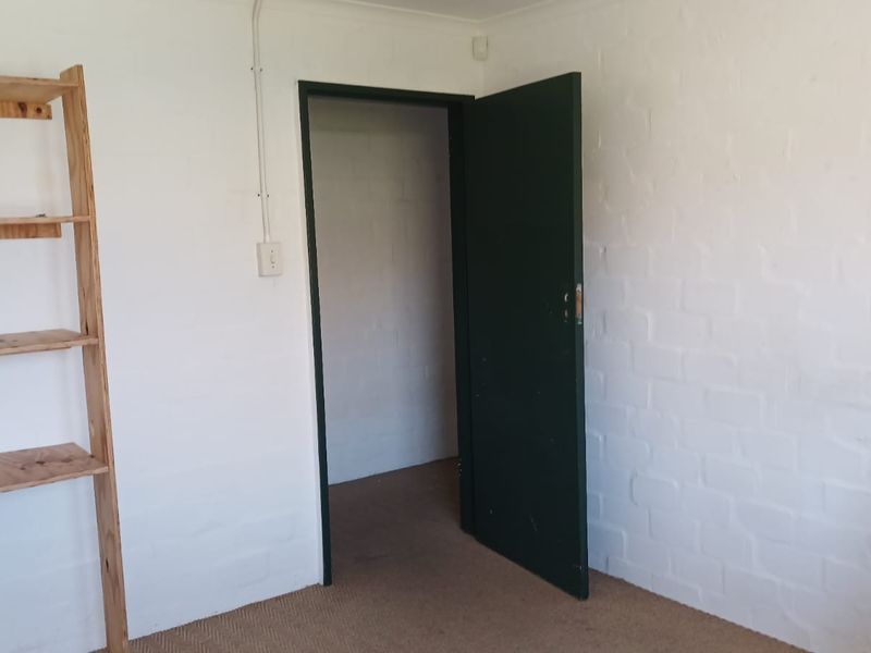 First-Floor Office Space with Sea views in Dido Valley - Photo 9