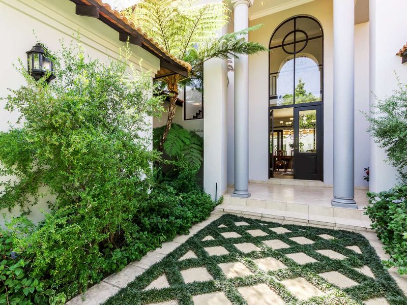 GRACIOUS 5 BEDROOM HOME IN DAINFERN VALLEY ESTATE - Photo 5