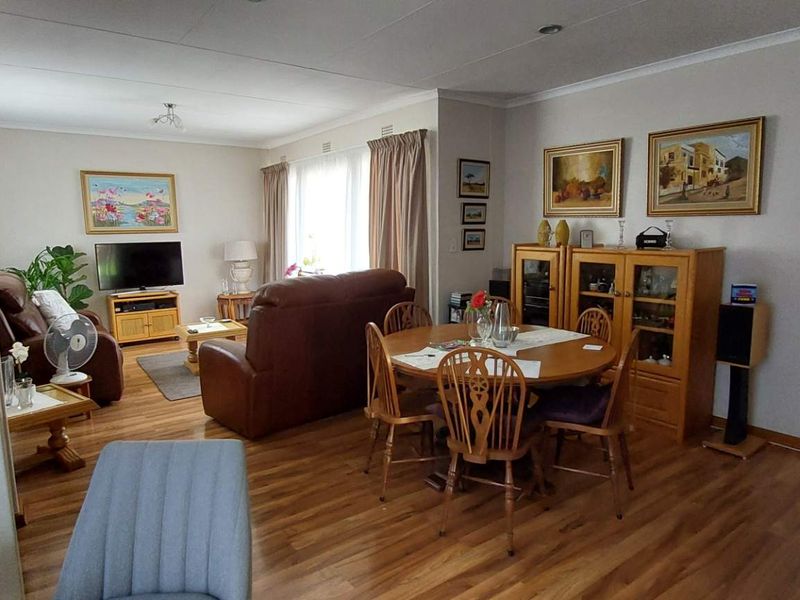 Estate living in style - Photo 4