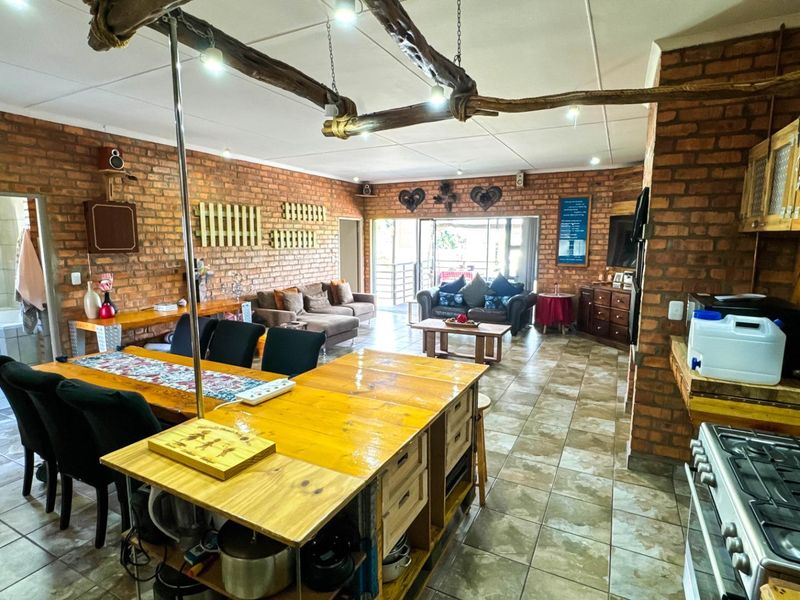 Versatile Living at Its Best: Dual Home in Klein Brak! - Photo 7