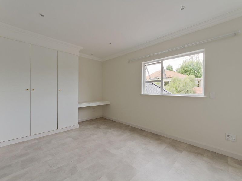 FOR THE SMALLER FAMILY - Photo 8