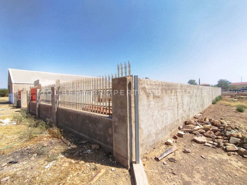WELL-LOCATED BUSINESS ERF FOR SALE IN MARIENTAL SOUTH – EASTERN SIDE - Photo 2