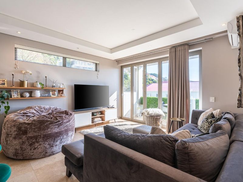 New to the Market – Quiet Cul-de-sac in Upper Green Point - Photo 4