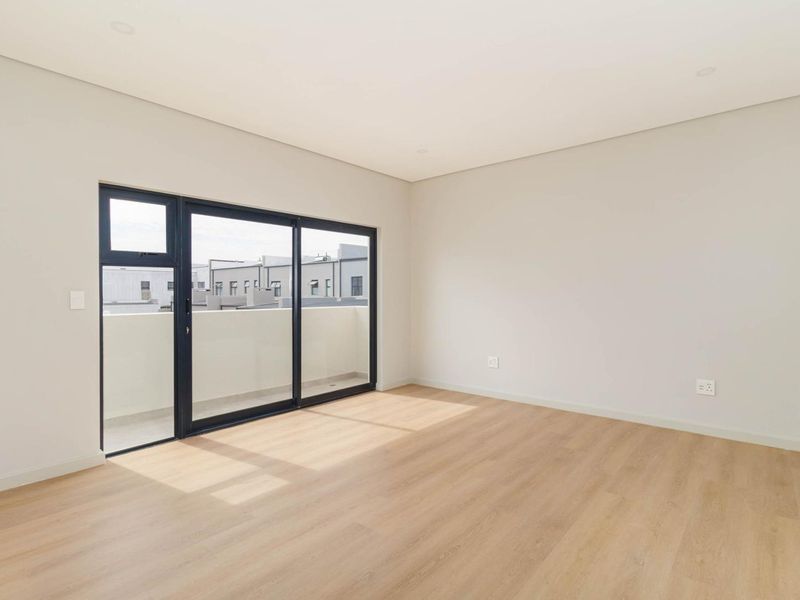 Stunning Brand-New Home in Sought-After Sandown No Transfer Duty | VAT Included | Buy Direct from Developer - Photo 3