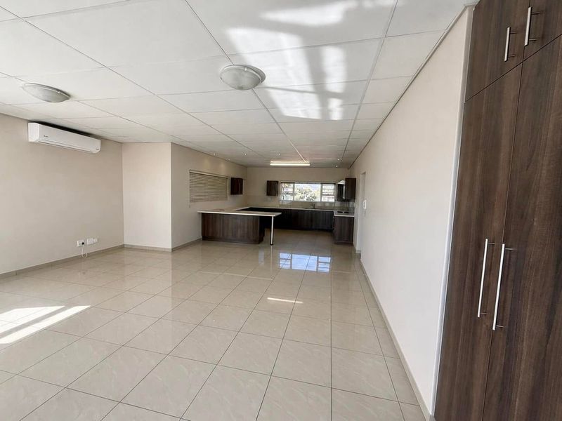 2 Bedroom Apartment For Sale in Eros - Photo 4
