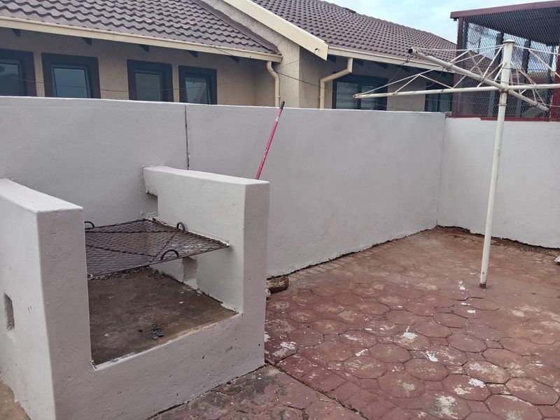 3 Bedroom House For Sale in Ga-Rankuwa Unit 17 - Photo 7