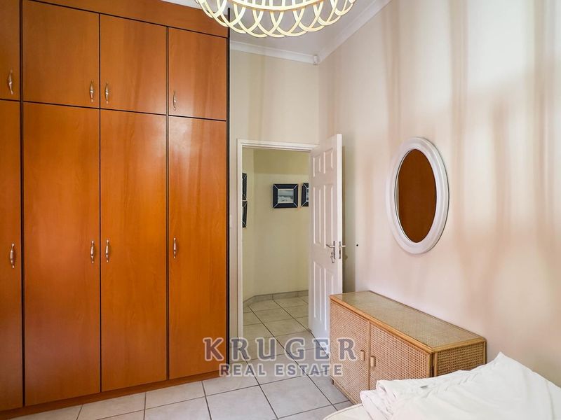 3-bedroom townhouse for sale - Photo 8