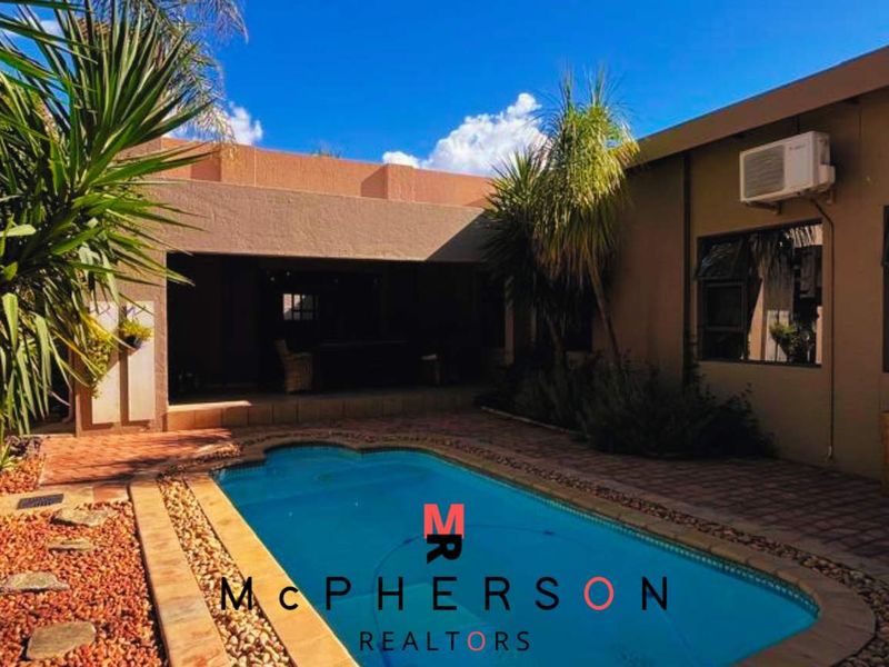 Sophisticated Family Living with Private Luxury Suites - Photo 2