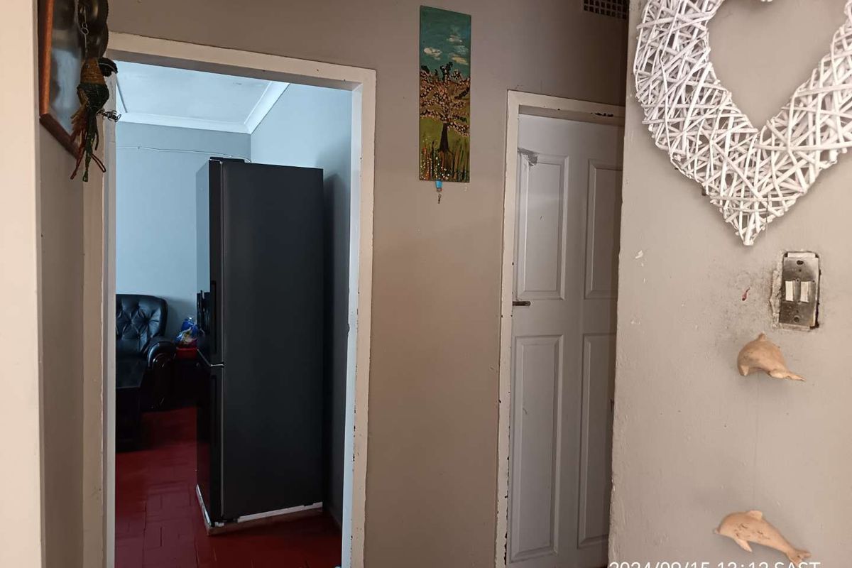 3 bedroom house with flatlet For sale! - Photo 5