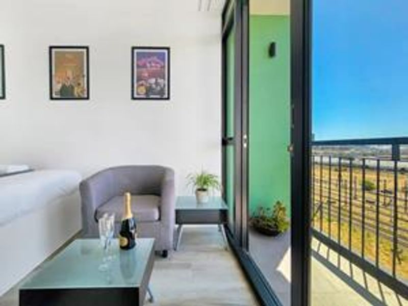 Studio Apartment with Iconic Mountain Views – For Sale | 1 on Albert, Woodstock, Cape Town - Photo 9