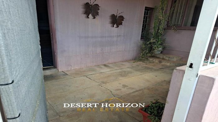 Property #2486239, House For Sale in Keetmanshoop Central