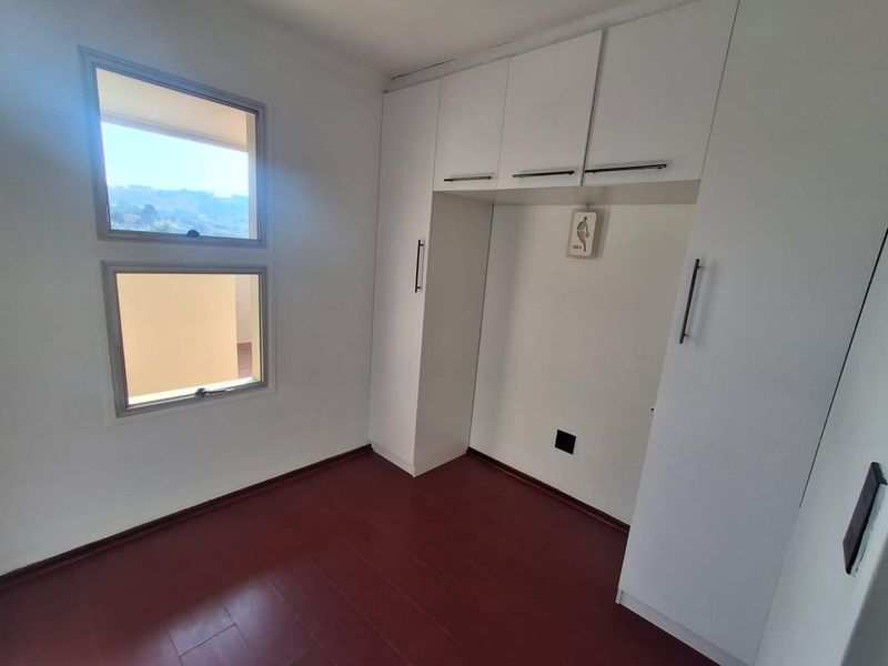 YOUR PERFECT LOCK-UP-AND-GO IN GLENANDA - Photo 9
