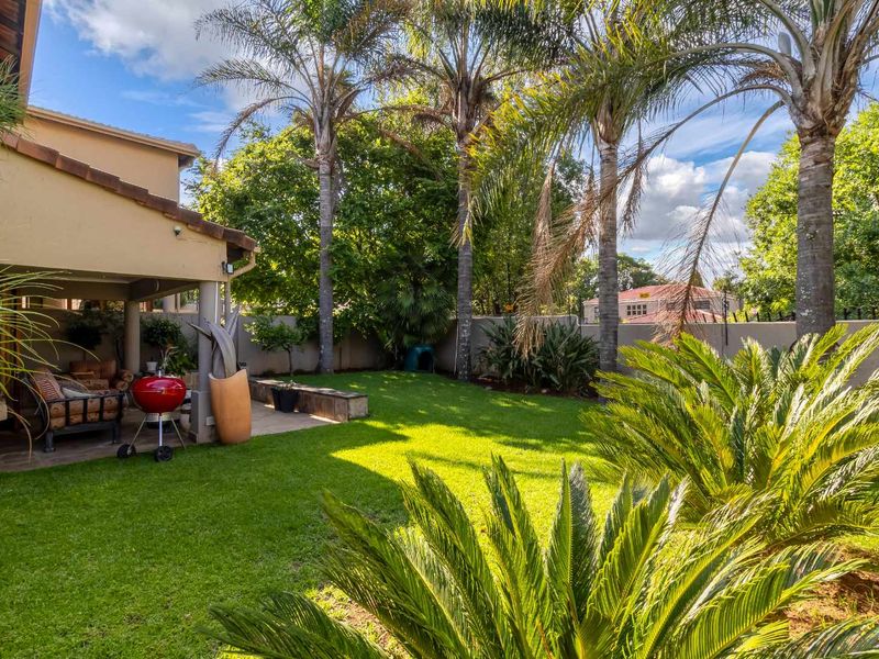 3 BEDROOM GARDEN HOME WITH BACK-UP POWER IN SECURE ESTATE IN RIVONIA - Photo 2